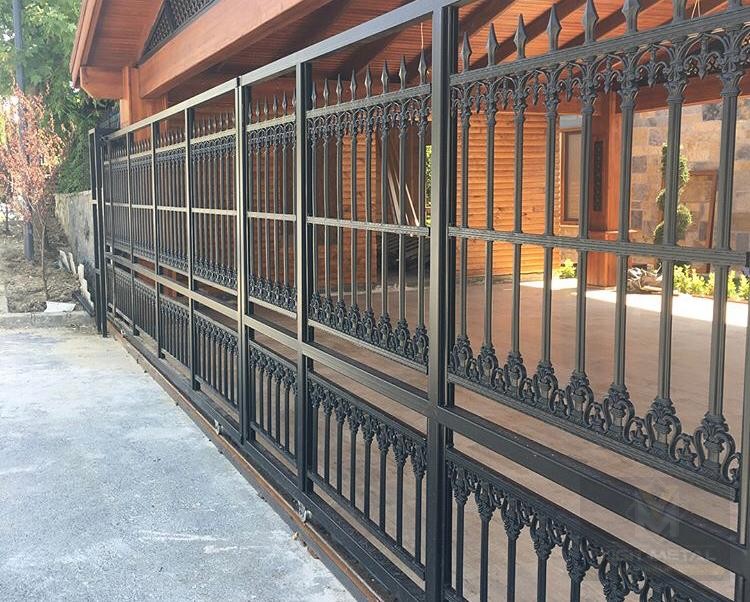 Plastik-Ferforje-Çit-Sistemi-Adana