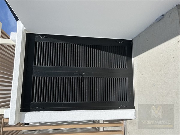 exterior-aluminium-louver-door-6