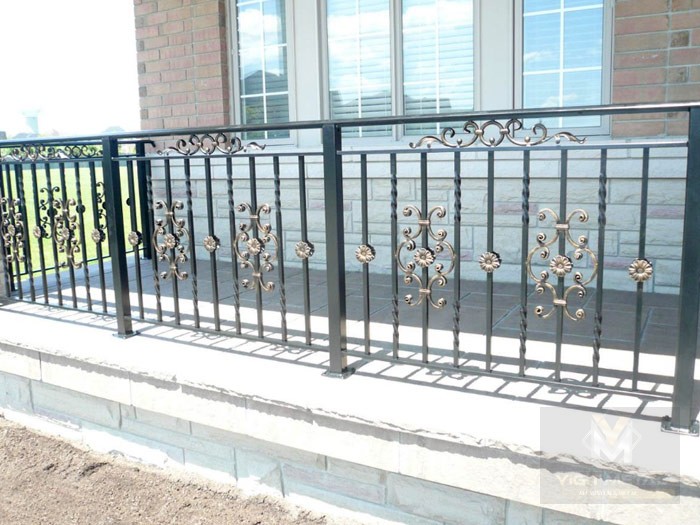 ferforje-balkon-korkulugu02